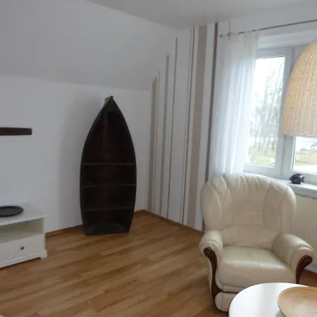 Kleine Sandburg Apartment *